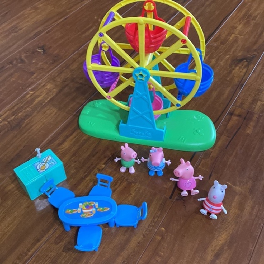 Peppa Pig Jazwares Fun Fair Ferris Wheel Figures Furniture Toy Lot